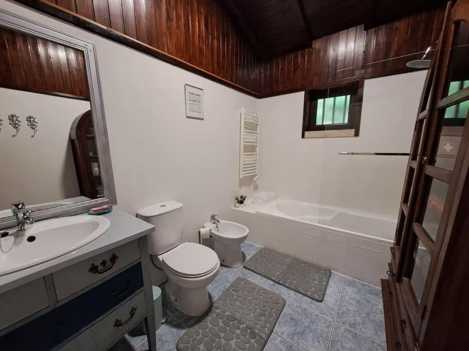 Pool House Au Coeur Du Geres A Rio Caldo Villa Exterior foto